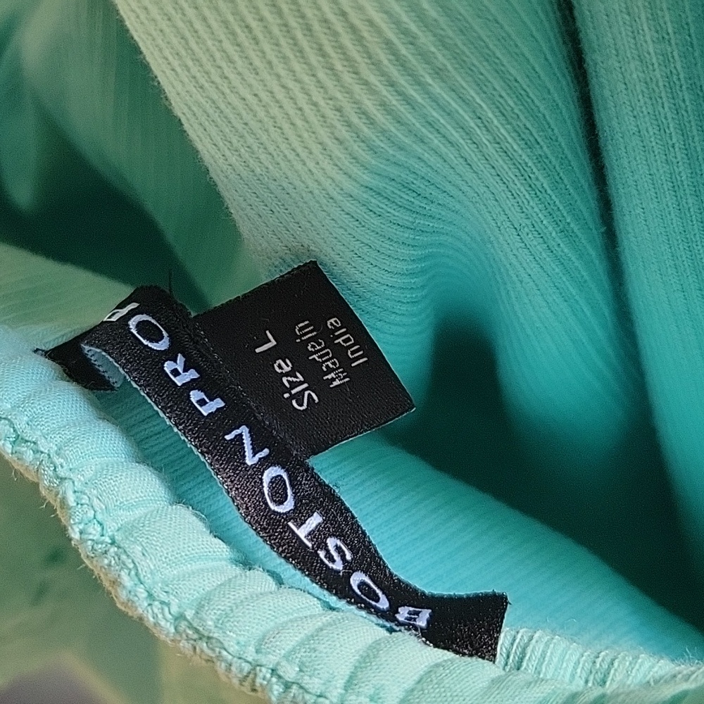 Boston Proper Tank - Picture 3 of 3